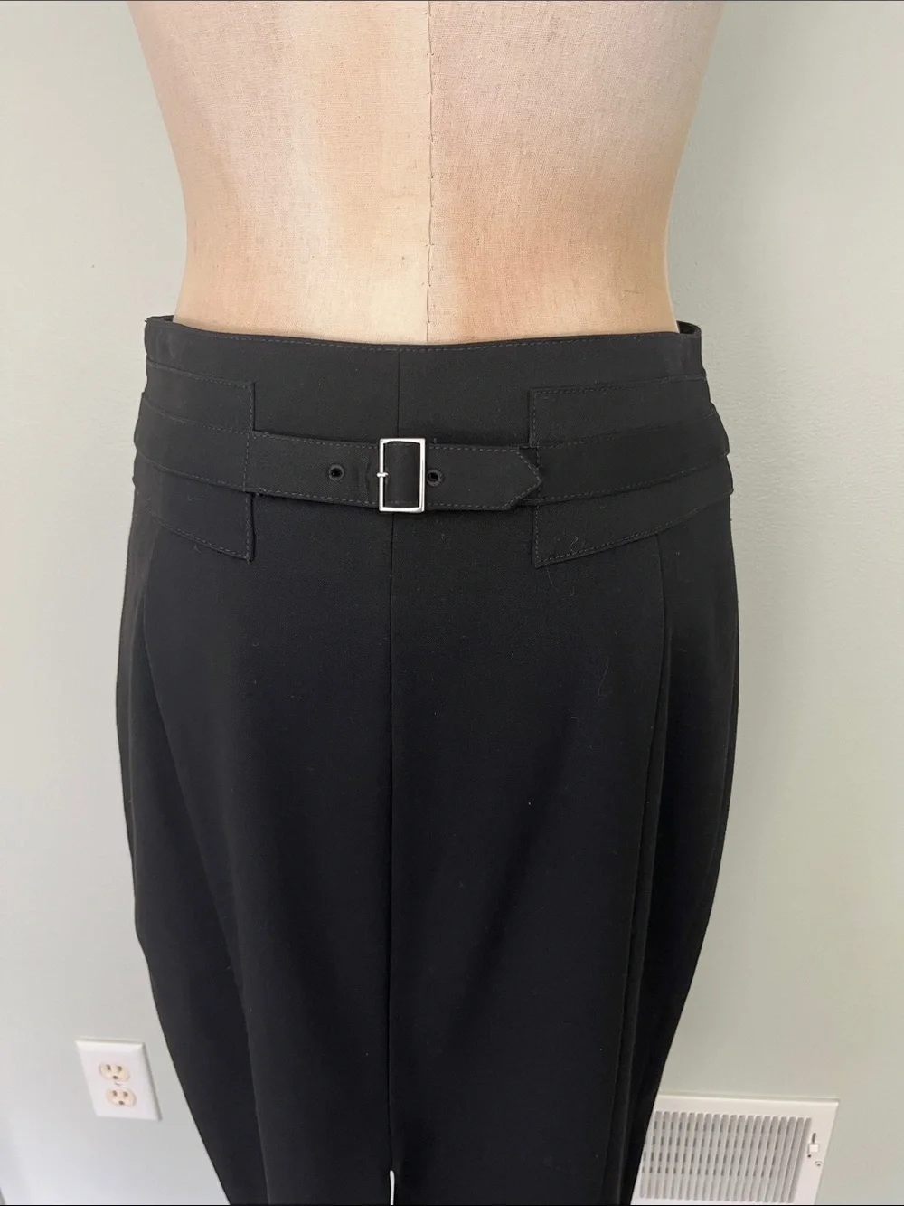 Classic Black Pencil Skirt - Women's Professional Staple